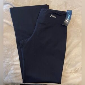 Nirlon 🍒 Navy Blue Leggings NWT